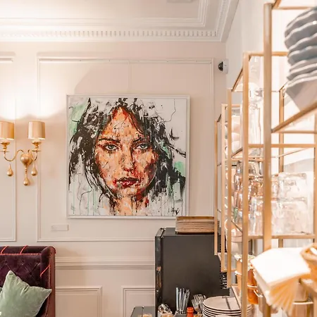 Hotel Bleu De 2*